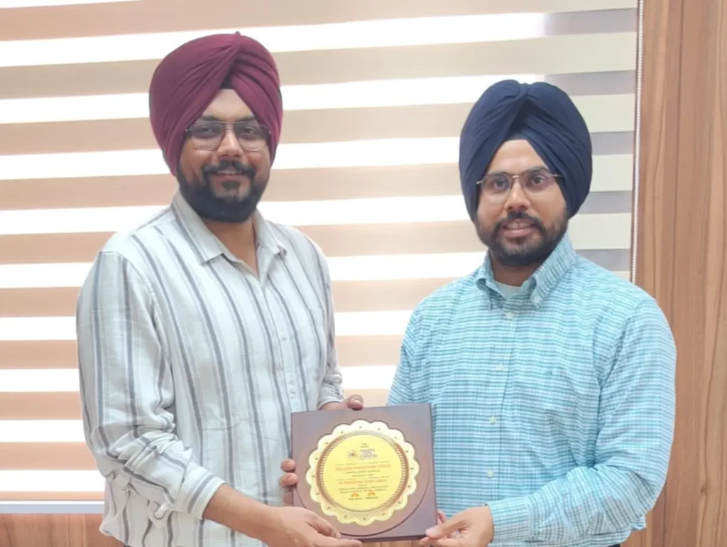 dr ripudaman singh awrds.png